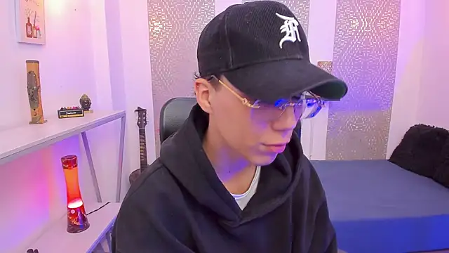 Snapshot of Nikolay_Gregori chatting on November 25, 4:34 am Nikolay Gregori online show from November 25, 4:34 am