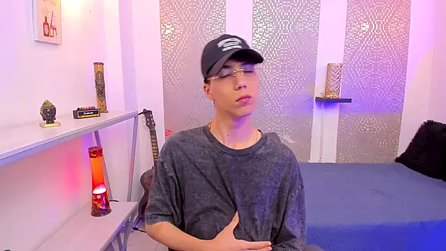 Snapshot of Nikolay_Gregori chatting on December 1, 4:17 am Nikolay Gregori online show from December 1, 4:17 am