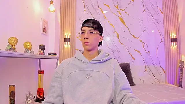 Nikolay Gregori online show from April 2, 4:21 am