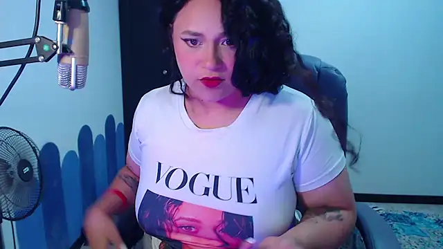 Snapshot of Luciernaga18 chatting on October 6, 1:36 am Luciernaga18 online show from October 6, 1:36 am