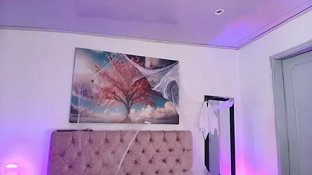 Julianaa Castro  online show from October 29, 11:34 am