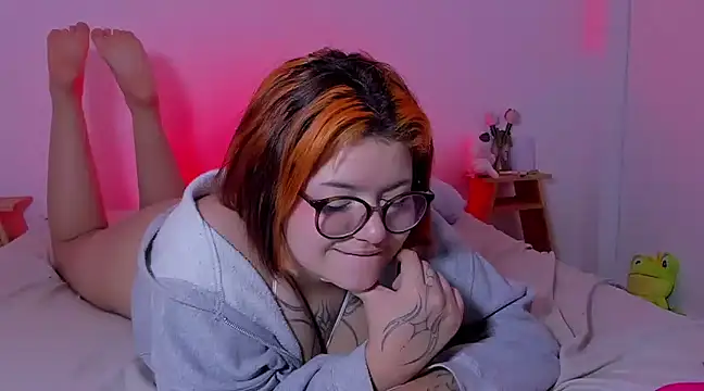 Gaby Danna online show from December 3, 3:20 am