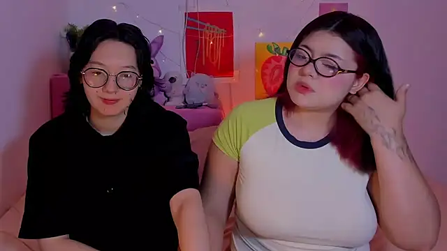 Snapshot of Gaby_Danna chatting on April 10, 12:27 am Gaby Danna online show from April 10, 12:27 am