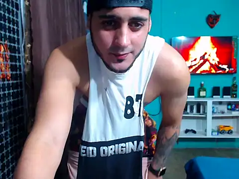 Snapshot of xxxxhotxoxo chatting on December 23, 4:43 am xxxxhotxoxo online show from December 23, 4:43 am