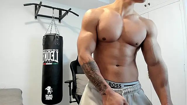 Snapshot of dan01_ chatting on March 5, 11:39 am dan01 online show from March 5, 11:39 am