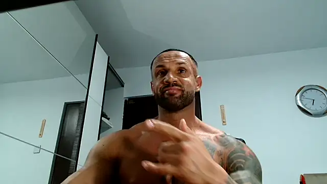 Magnificmuscles89 online show from November 13, 4:50 pm