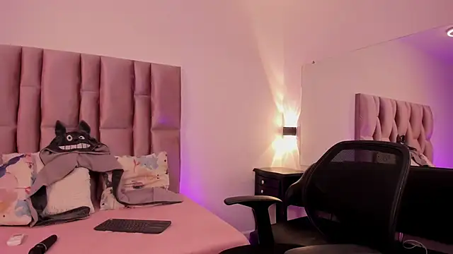 NikyBrookss online show from March 25, 2:34 pm