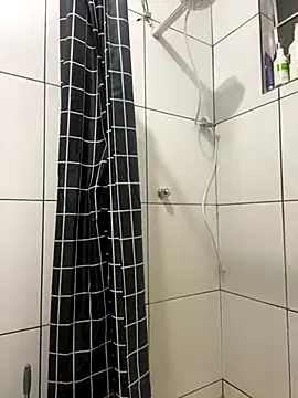 couple shy online show from September 14, 3:05 am