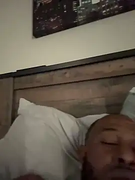 Snapshot of truckboyhtx chatting on January 24, 2:41 pm truckboyhtx online show from January 24, 2:41 pm