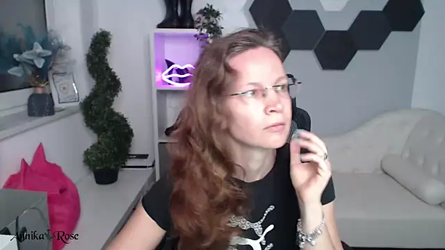 AnnikaRose online show from March 1, 12:12 pm