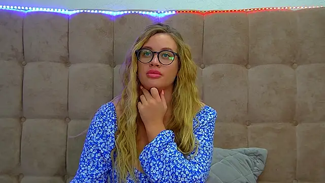 MariaNeumann online show from March 13, 3:39 pm