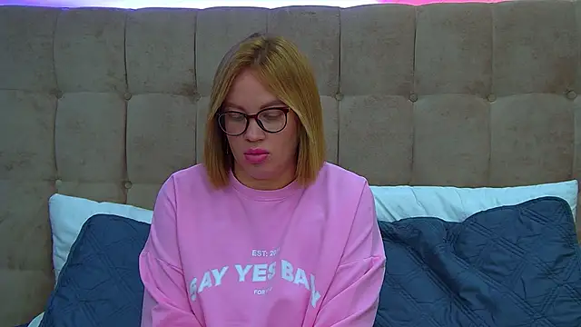 MariaNeumann online show from September 11, 7:08 am