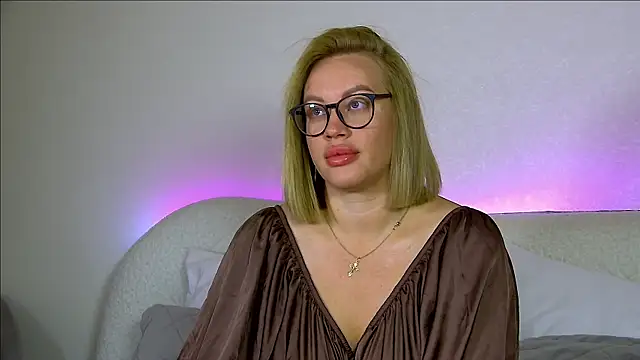 MariaNeumann online show from October 2, 6:42 am