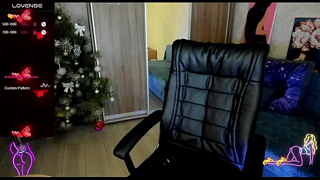 Snapshot of _NigoNika chatting on December 21, 2:58 pm  NigoNika online show from December 21, 2:58 pm