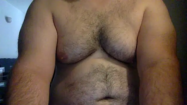 Snapshot of Gladiator_3 chatting on June 13, 12:58 pm Gladiator 3 online show from June 13, 12:58 pm