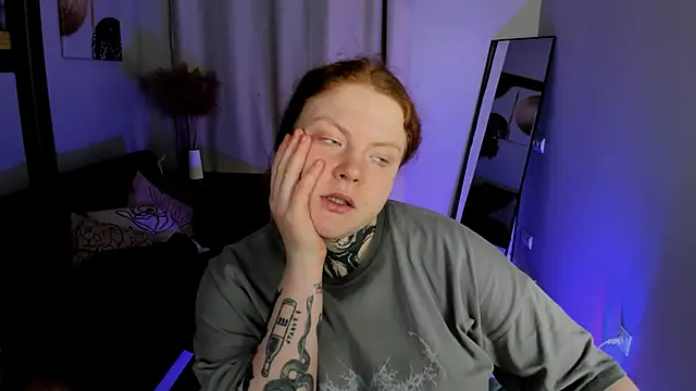 Cassie xKiss online show from March 22, 8:45 pm