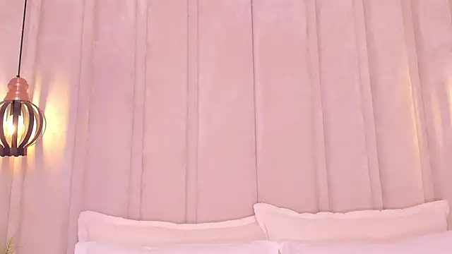 bonniekim  online show from February 20, 12:47 pm