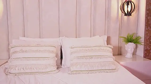 bonniekim  online show from September 22, 10:56 pm