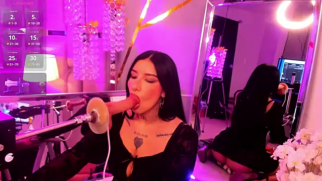 Leiaa  online show from November 23, 6:46 am