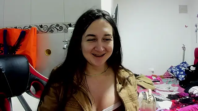 Sweet-Suck69 online show from May 29, 7:23 pm