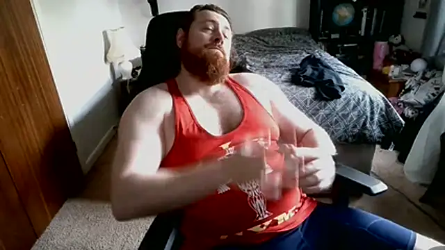 Hairy Guy30 online show from February 15, 4:25 pm