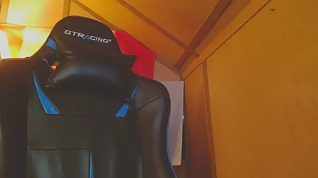 Snapshot of cosmicjones chatting on February 1, 2:45 pm cosmicjones online show from February 1, 2:45 pm