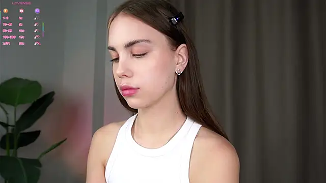 LillianLester online show from February 23, 6:44 am