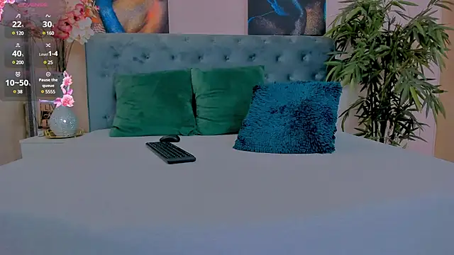 MichelleReys online show from January 21, 11:45 pm