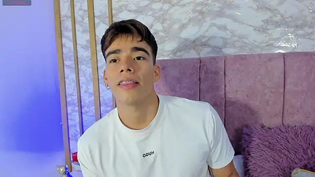 its liam18 online show from February 9, 9:39 pm