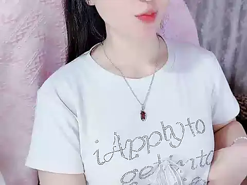 Snapshot of _Lygn__ chatting on October 26, 10:10 am Lygn online show from October 26, 10:10 am