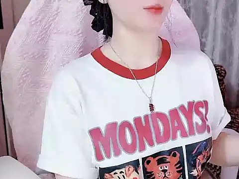 Snapshot of _Lygn__ chatting on November 9, 4:27 pm Lygn online show from November 9, 4:27 pm