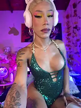 Snapshot of Alexa_Chanell_Oficial chatting on May 31, 5:31 pm Alexa Chanell Oficial online show from May 31, 5:31 pm
