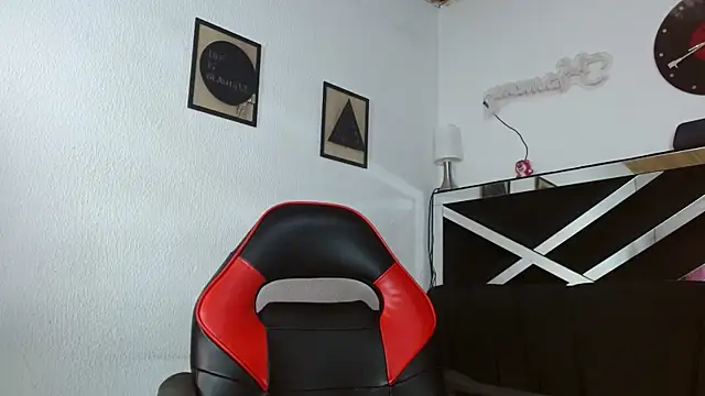 elizabeth mature23 online show from July 29, 1:20 pm