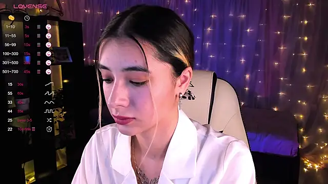 DarlaLike online show from December 7, 4:42 am