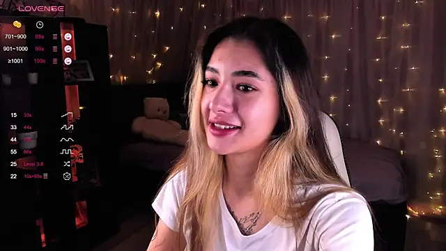 DarlaLike online show from December 24, 7:49 am