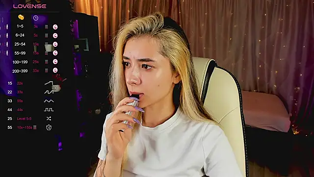 DarlaLike online show from February 26, 8:26 am