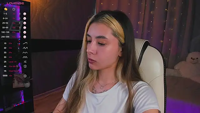 DarlaLike online show from March 8, 7:38 am