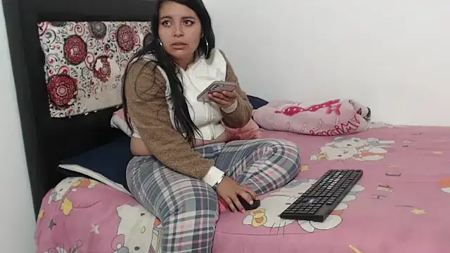 Snapshot of yournaughtyandsexyprinces chatting on January 2, 2:11 am yournaughtyandsexyprinces online show from January 2, 2:11 am