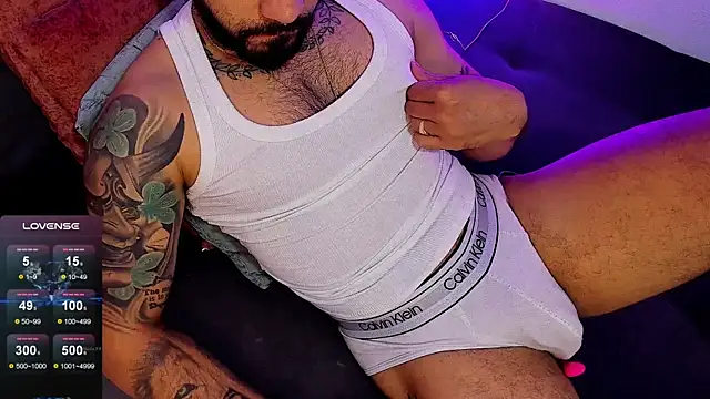 Snapshot of mikemulerr chatting on October 17, 8:44 pm mikemulerr online show from October 17, 8:44 pm