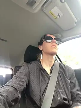 mrs  unknown online show from April 22, 5:03 pm