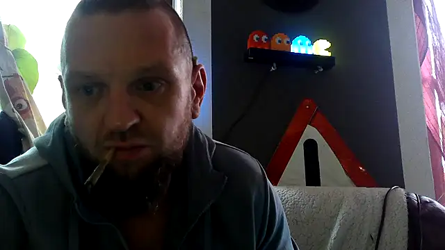 donhulio482 online show from March 2, 9:42 am