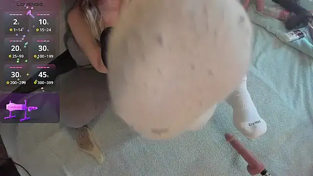 peachymexo online show from February 6, 4:14 pm