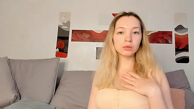 MiaThaine online show from June 2, 3:08 am