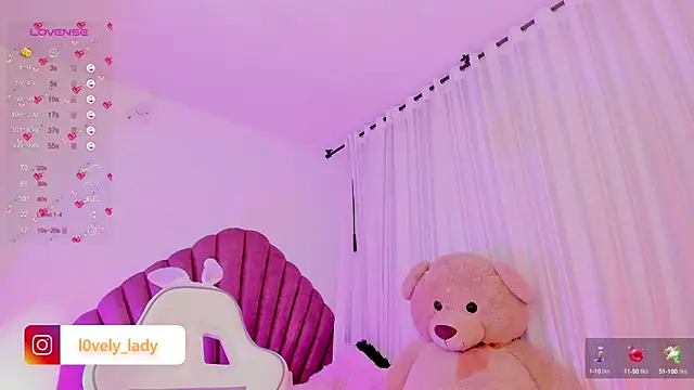 Snapshot of Lovely_celestte chatting on February 18, 3:53 am Lovely celestte online show from February 18, 3:53 am