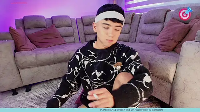 Niico Cruz online show from September 19, 10:10 pm