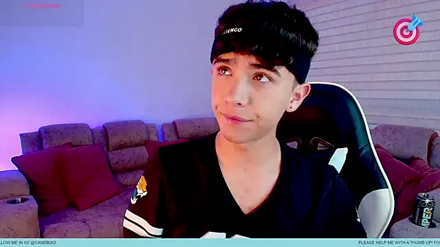 Niico Cruz online show from January 14, 10:36 pm