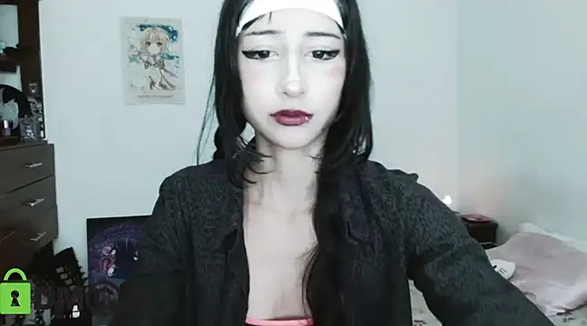 Snapshot of TaraTetsu_ chatting on February 5, 10:33 pm TaraTetsu online show from February 5, 10:33 pm