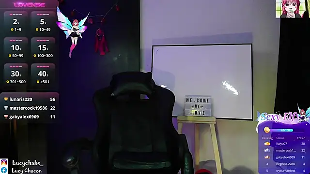 Snapshot of annie_berry chatting on February 27, 7:34 am annie berry online show from February 27, 7:34 am