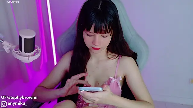 stephybrown online show from January 30, 11:24 pm