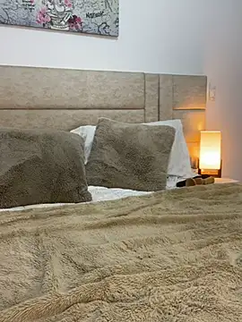 valecruz903 online show from February 9, 2:06 am